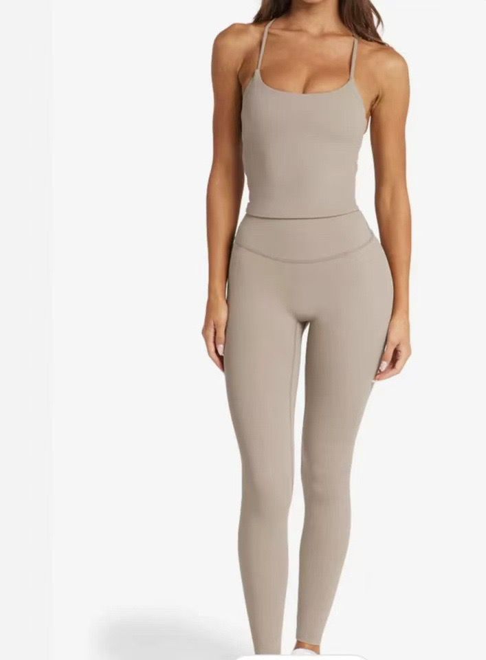 Contour Crush Leggings